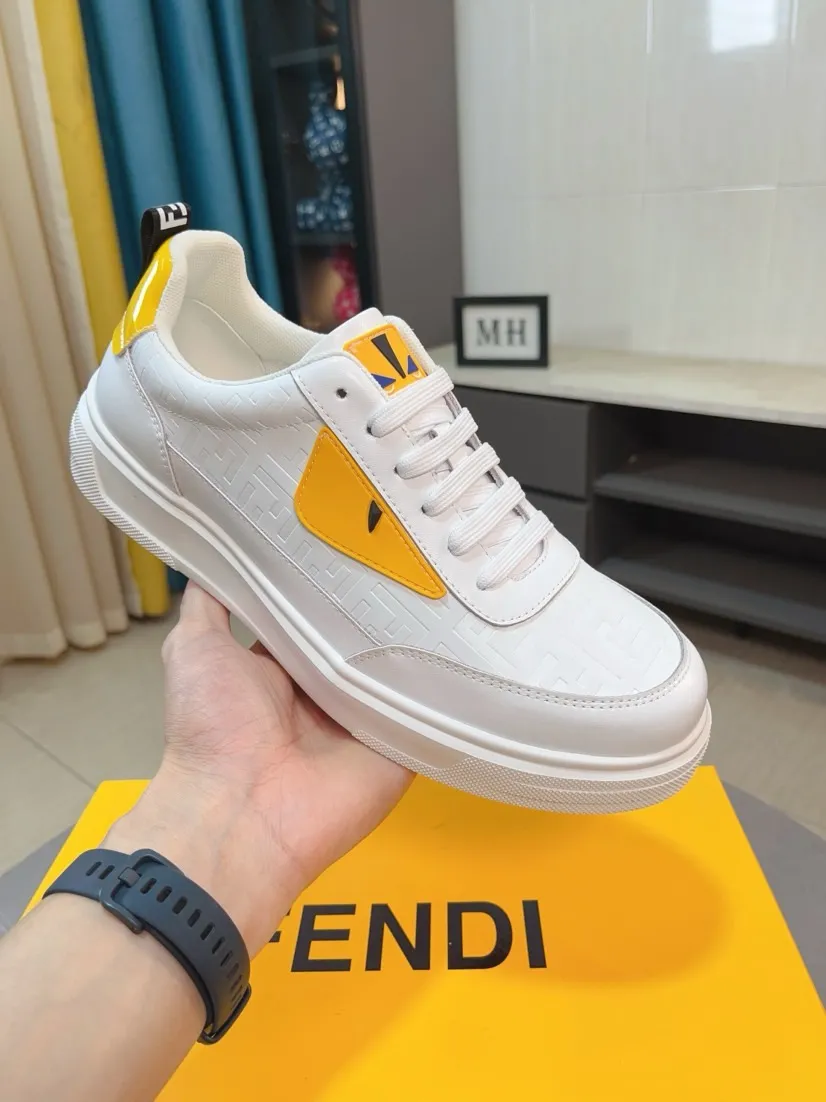 Men's Men's Shoes💰420🌹🌹[FENDI] Fendi's classic and comfortable men's, this complex sneaker is made of soft calfskin➕genuine leather lining➕original ultra-light rubber material with rough outsole. This unique and light style is suitable for the casual and refined sensibility of this season. It is comfortable and natural on the feet. It is an everyday style for casual travel in autumn and winter! 38/44